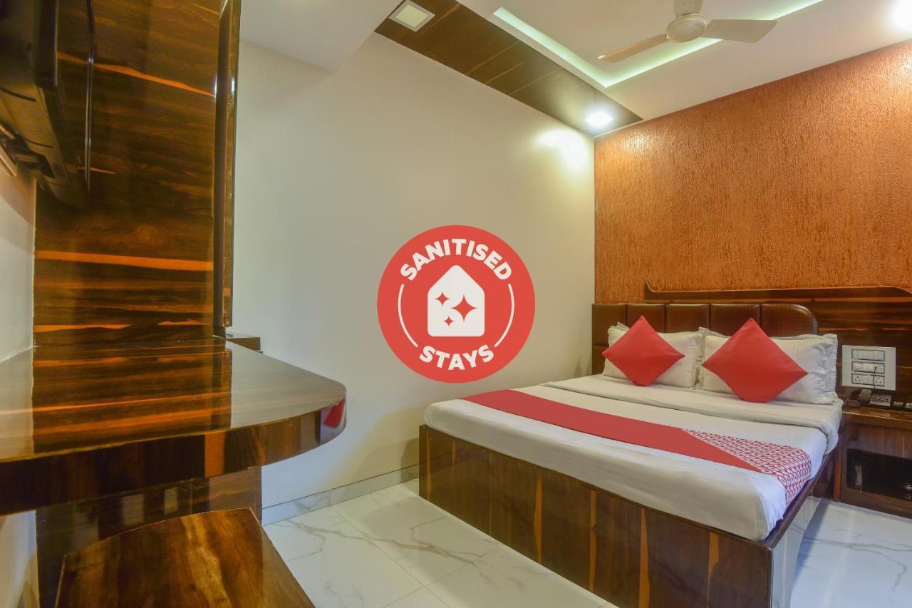 Oyo 28893 Hotel Gulf Mumbai Luaran gambar