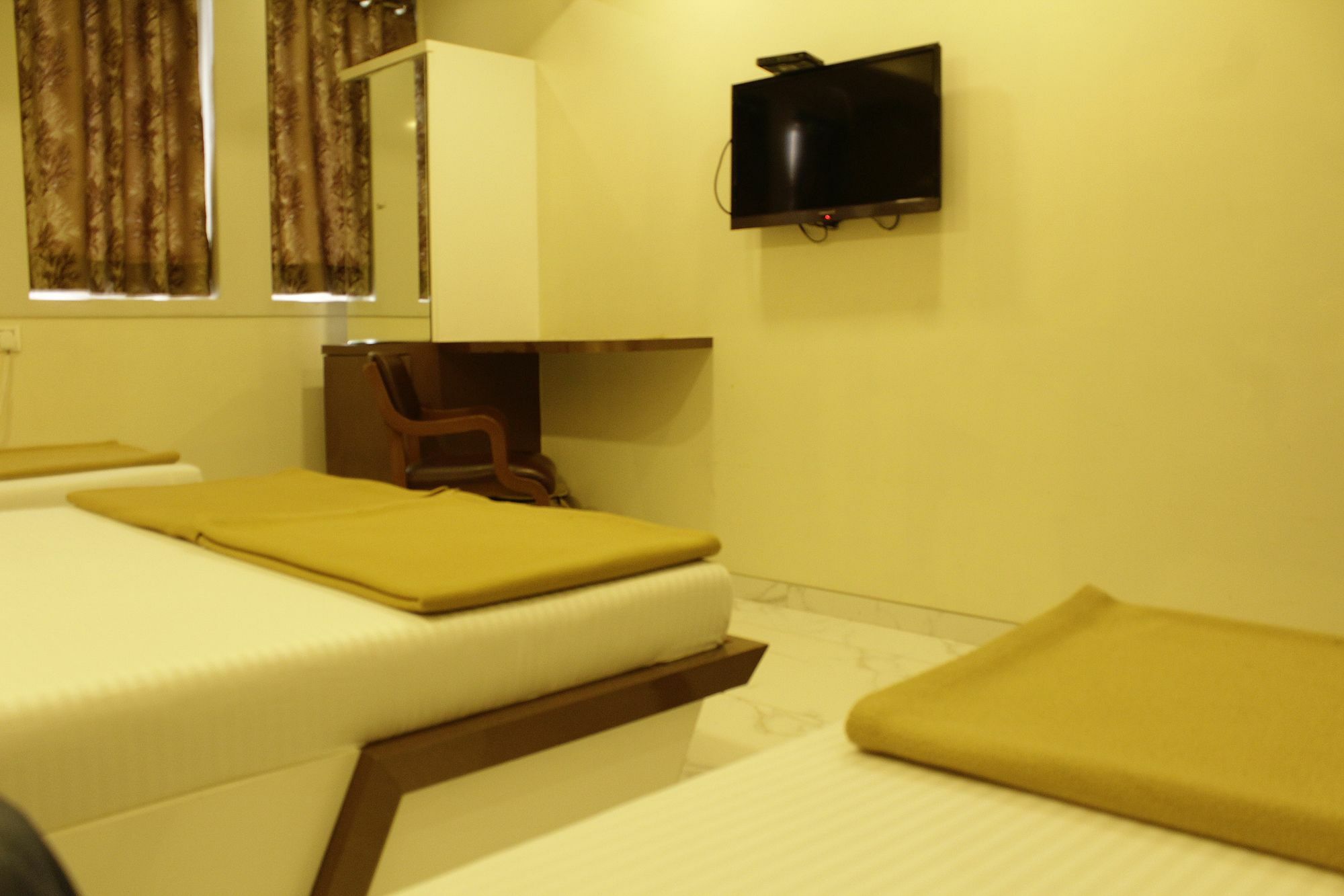 Oyo 28893 Hotel Gulf Mumbai Luaran gambar